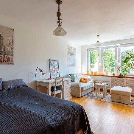 ワルシャワCozy, Bright, Comfy Studio Next To The Old Town.アパートメント エクステリア 写真